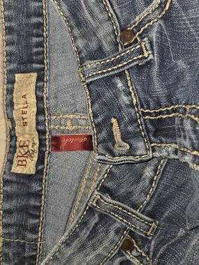 BKE Stella Slim Jeans in Blue Denim with Tan Stitching and Red Label. 26x 35.5